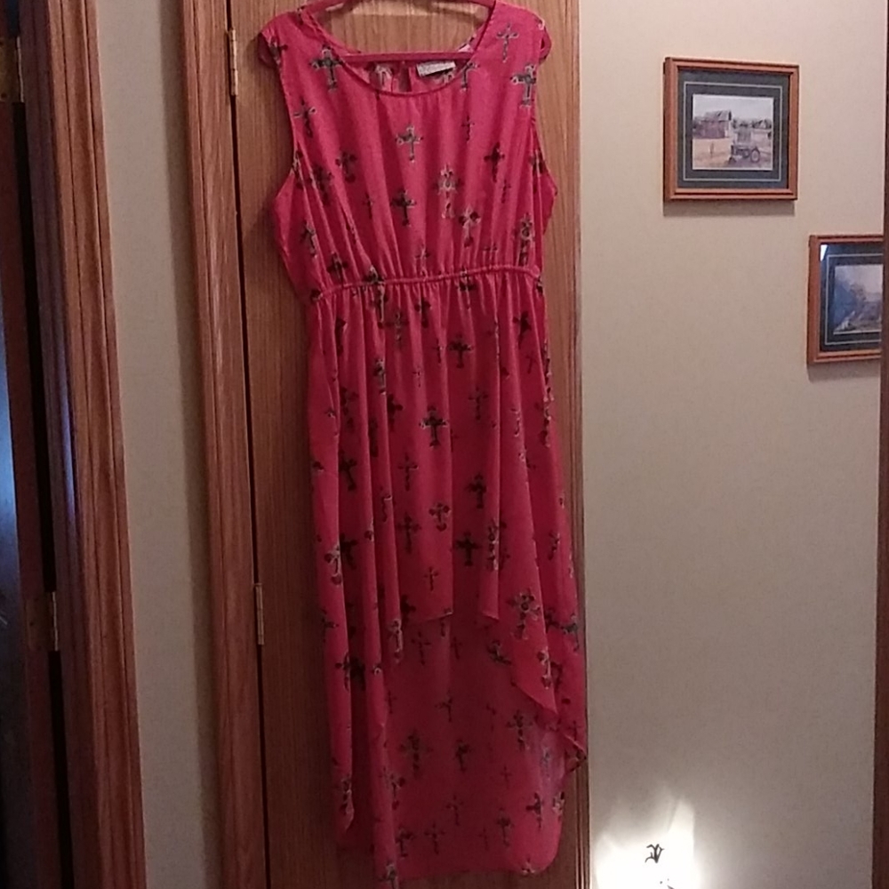 High-low cross dress